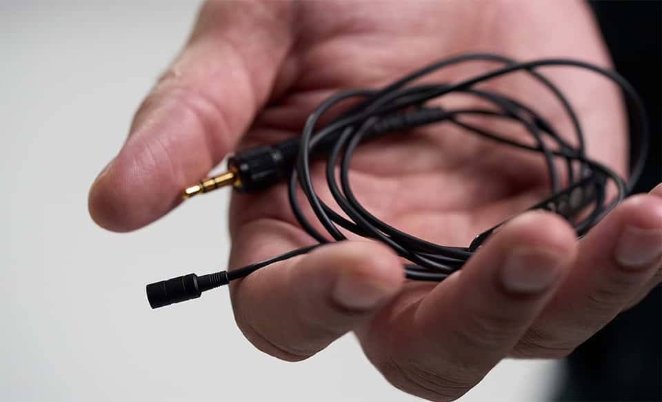 Lavalier Microphone | ECM-L1 | Sony Asia Pacific