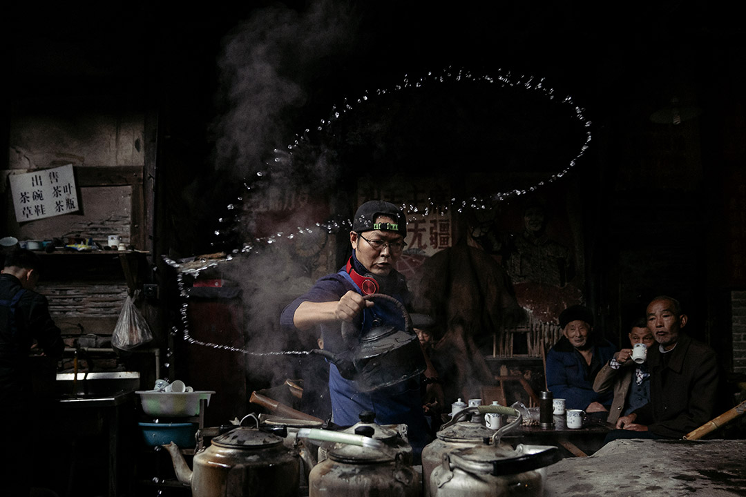 Sandy ยกย่อง RX100 VII ว่าไม่ใช่แค่ "เล็กและกะทัดรัด" แต่ยัง "รวดเร็วและตอบสนองไว" "ทนทาน" และ "แบตเตอรี่มีความทนทาน" อีกด้วย